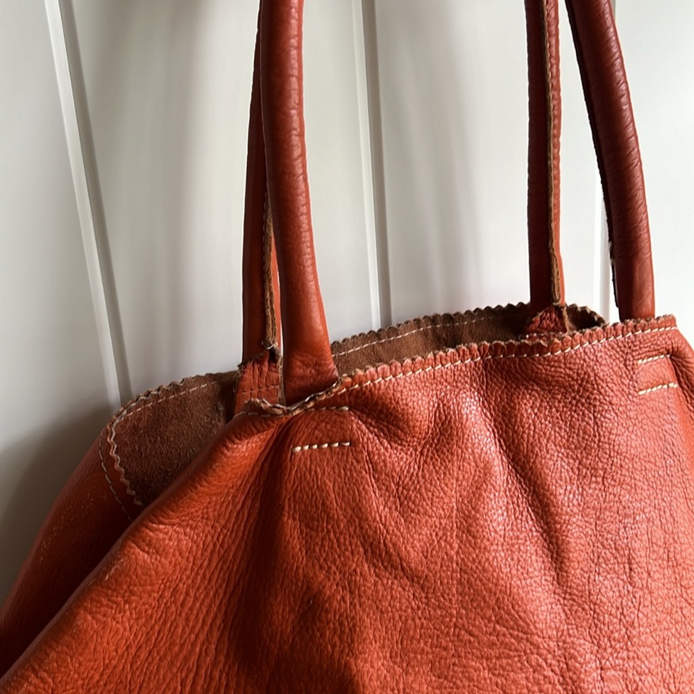 Orange leather crate and barrel bag - Picture 2 of 12